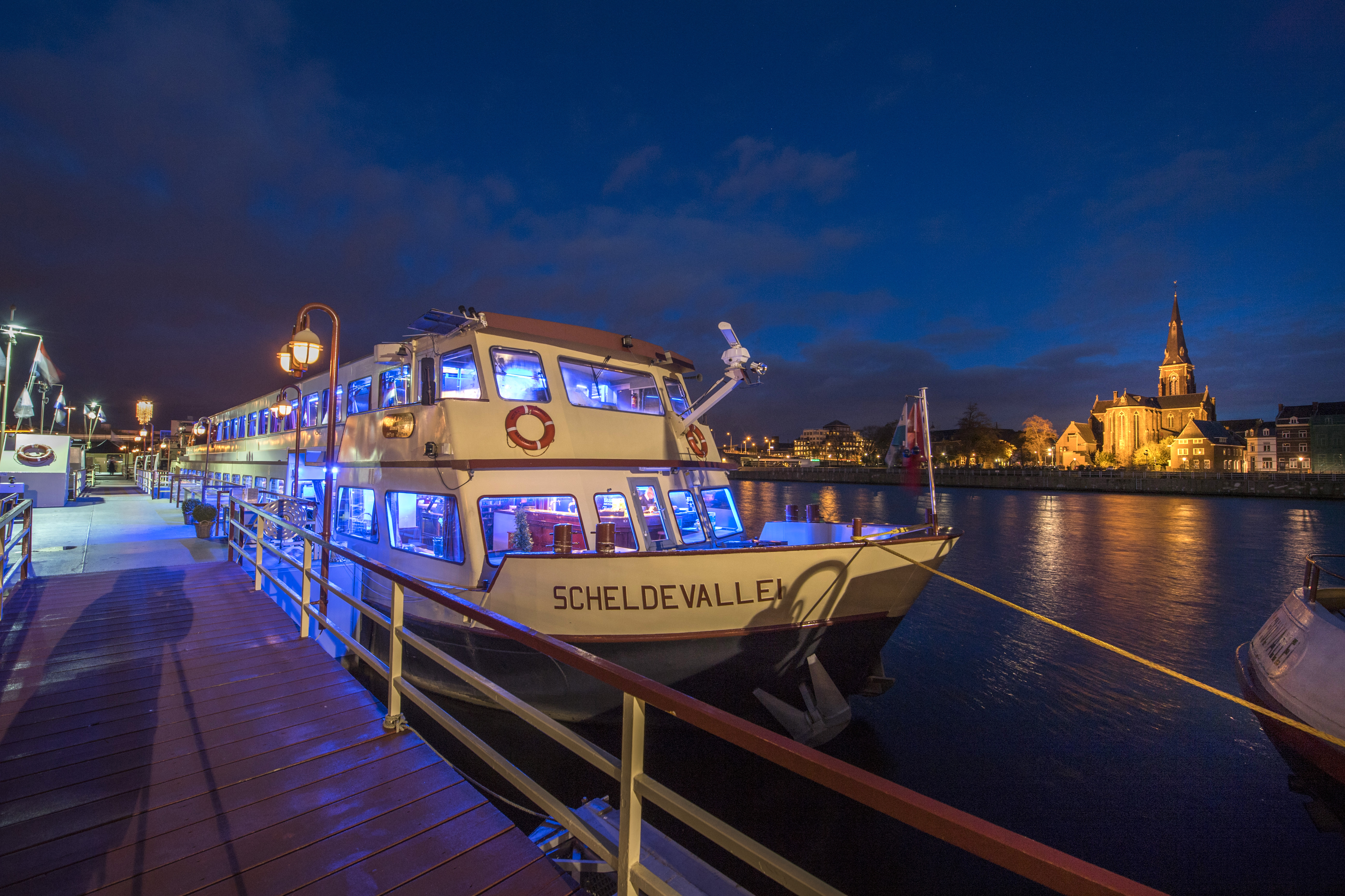 Saturday Night Dinner Cruise