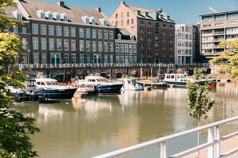 Historische vaarroute door binnenhaven ‘t bassin